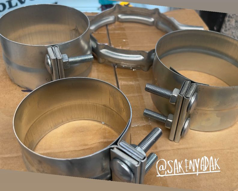 بست اگزوز و گلویی